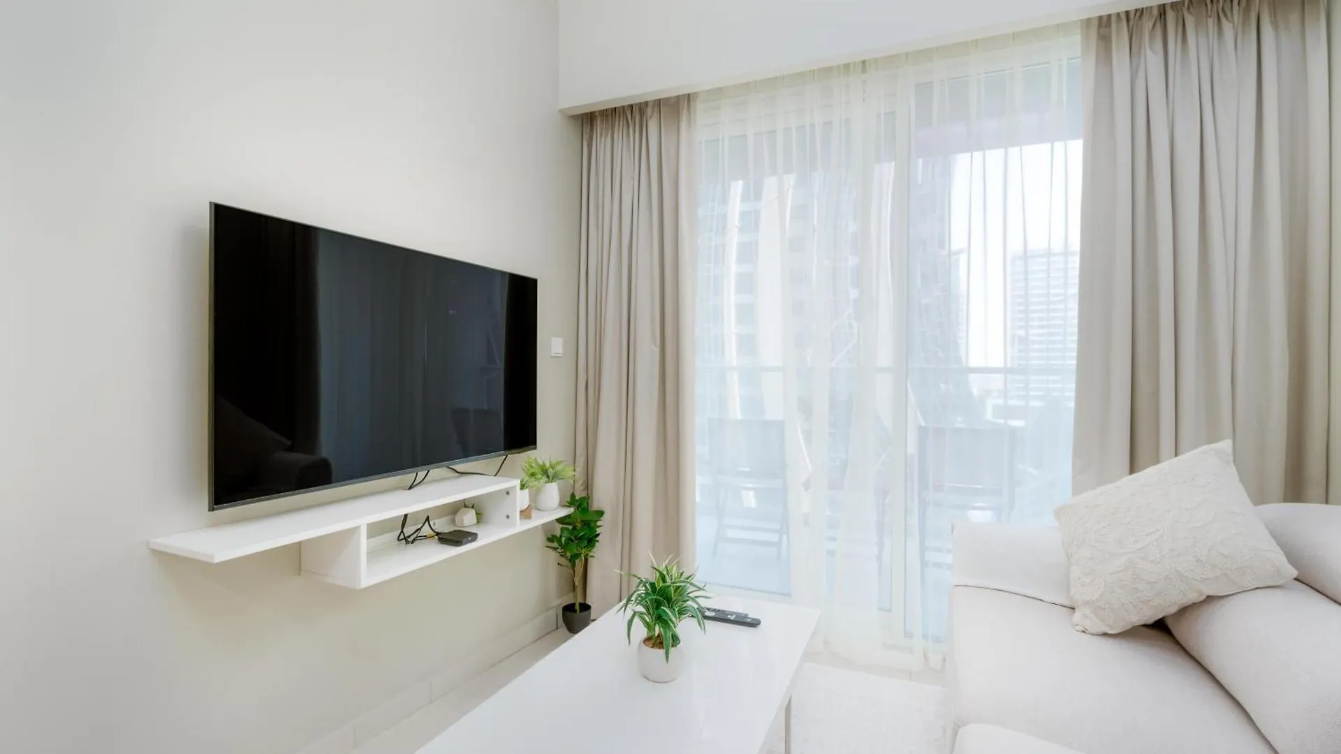 Fascinating 1 Bedroom At Vera location